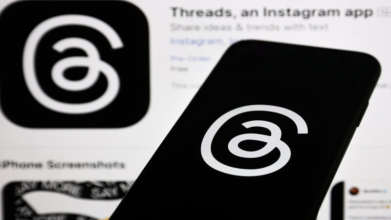 Threads Downloads Surge in December with EU Launch