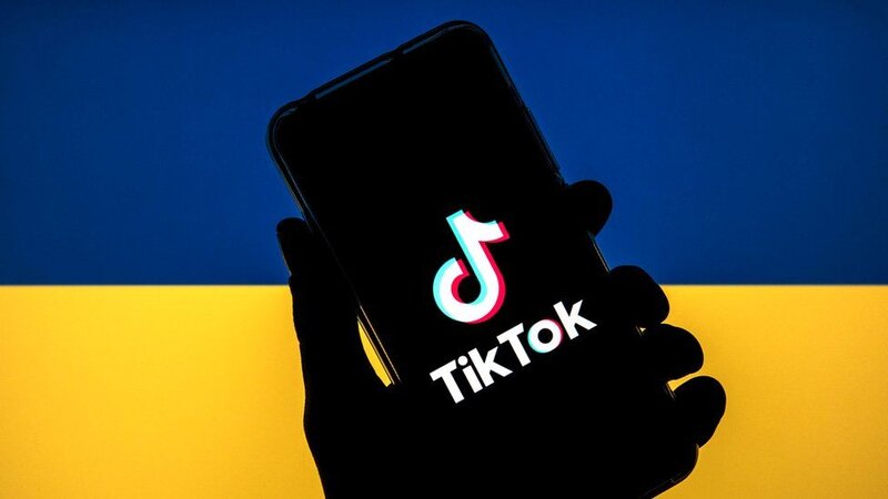 Millions Misled by False TikTok Profiles on Russia-Ukraine Conflict