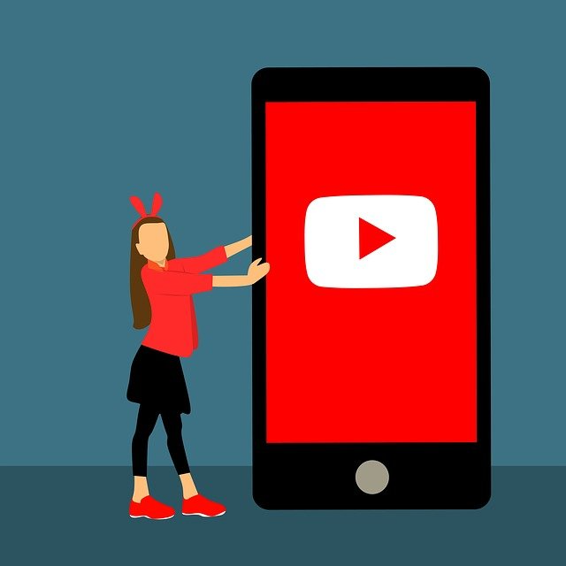 8 THINGS TO CONSIDER WHEN STARTING A YOUTUBE CHANNEL